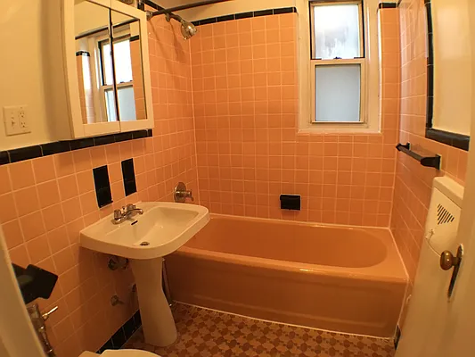 Rented by Kew Forest Realty Inc | media 12