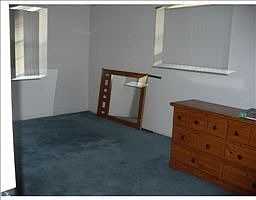 4th image of 1887 Vienna Ave