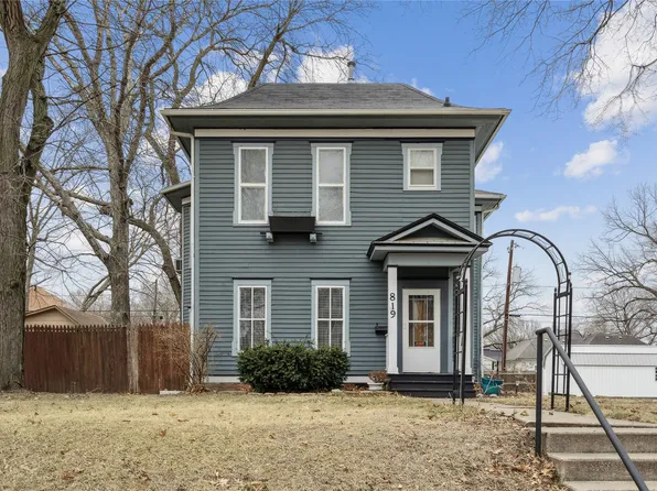 819 High Ave E, Oskaloosa, IA 52577