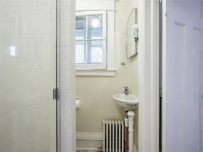 326 Barrington St #2 — Photo 25