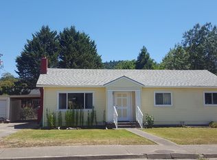 169 Harbor Dr, Riddle, OR 97469