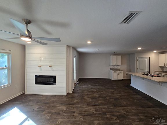 5th image of 1787 Mary Jo Way