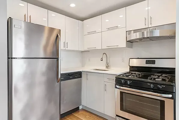 Rented by Compass | media 14