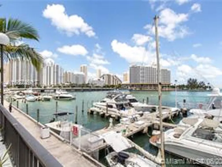 905 Brickell Bay Dr #2029 — Photo 58