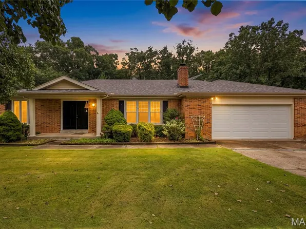 19646 Clark Rd, Warrenton, MO 63383