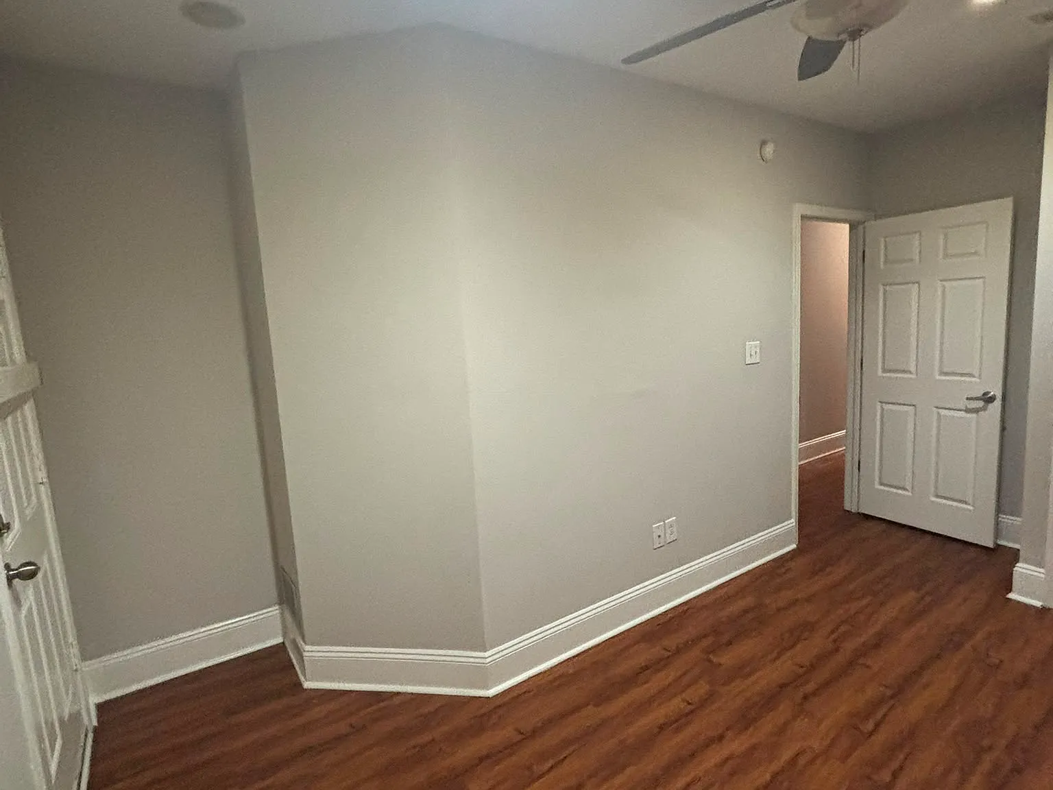 3 bed, 1200 sqft, $1,500 — Photo 2