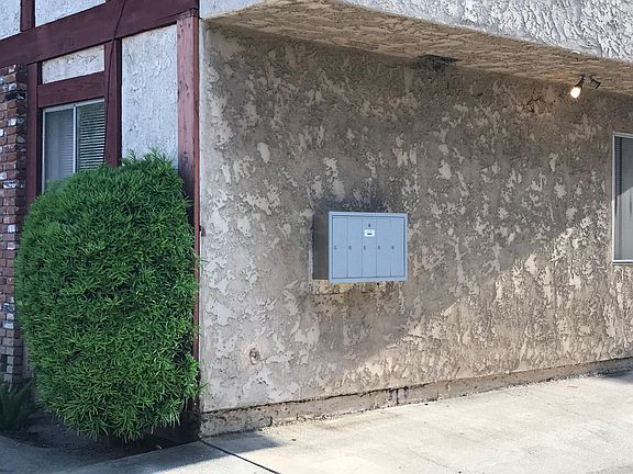 4th image of 501 N Curtis Ave #4