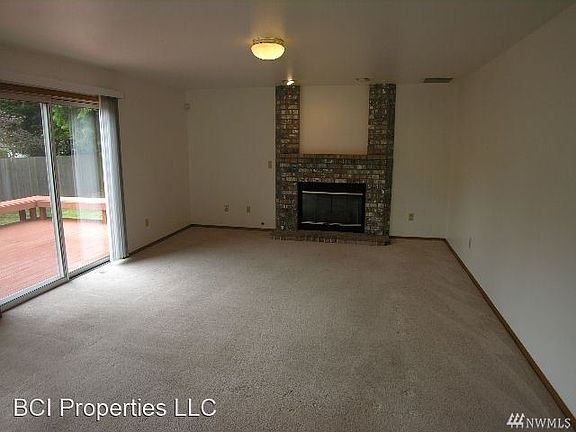 5th image of 4902 76th Avenue Ct W