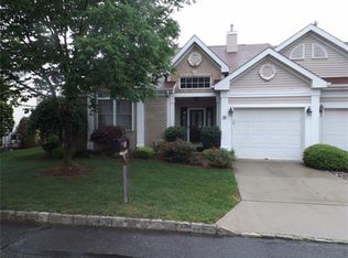 30 Harwood Rd, Monroe Township, NJ 08831