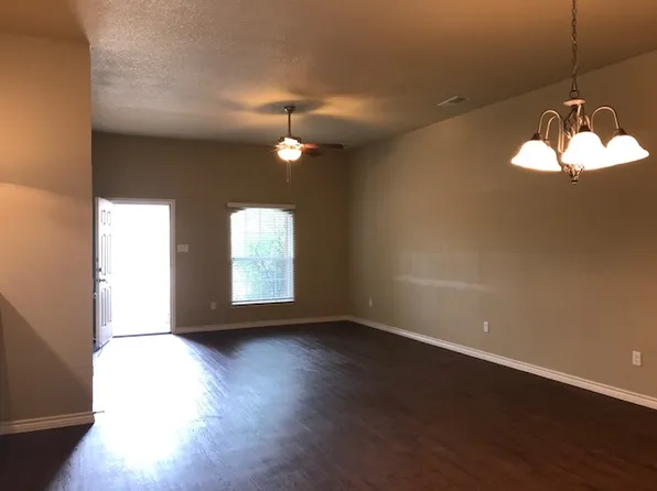 406 Study Hall Loop APT B, Killeen, TX 76549