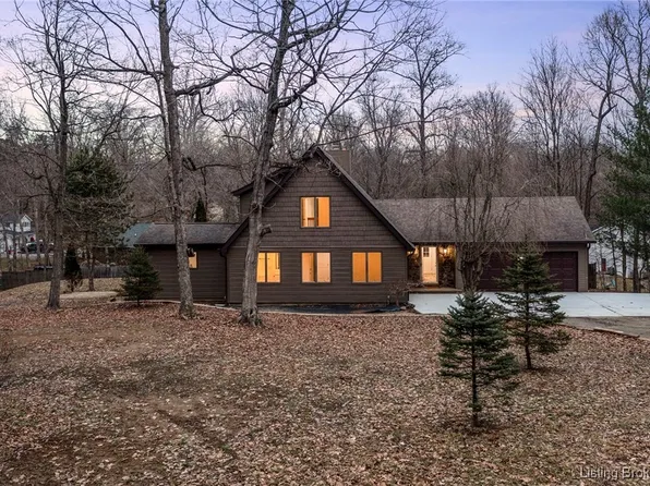 4500 Lake Forest Drive, Charlestown, IN 47111