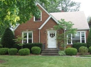 2636 Forestview Ave, Rocky River, OH 44116