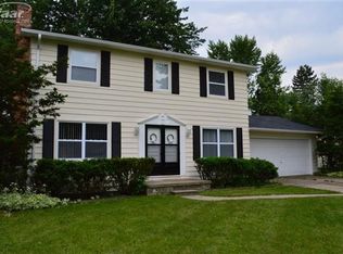 5204 N Georgetown Rd, Grand Blanc, MI 48439