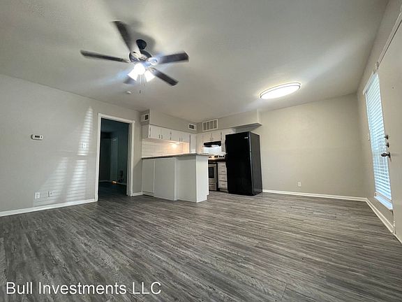 3rd image of 308 Smith St #308/101