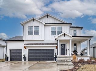 1516 SW Arbormill Ter, Lees Summit, MO 64082