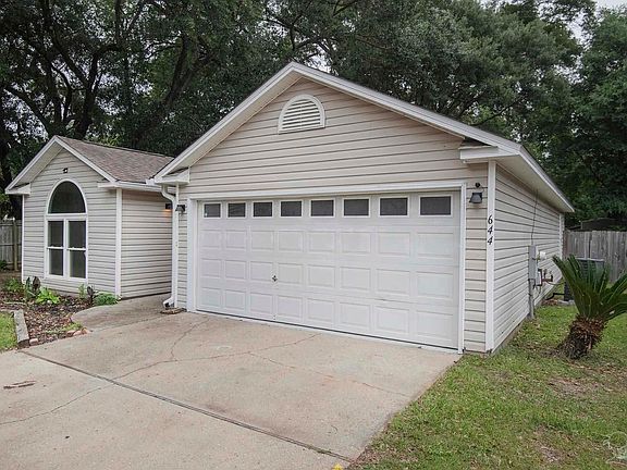 4th image of 644 Calderwood Ct