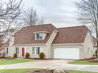 10450 E Cobblestone Ln, Twinsburg, OH 44087