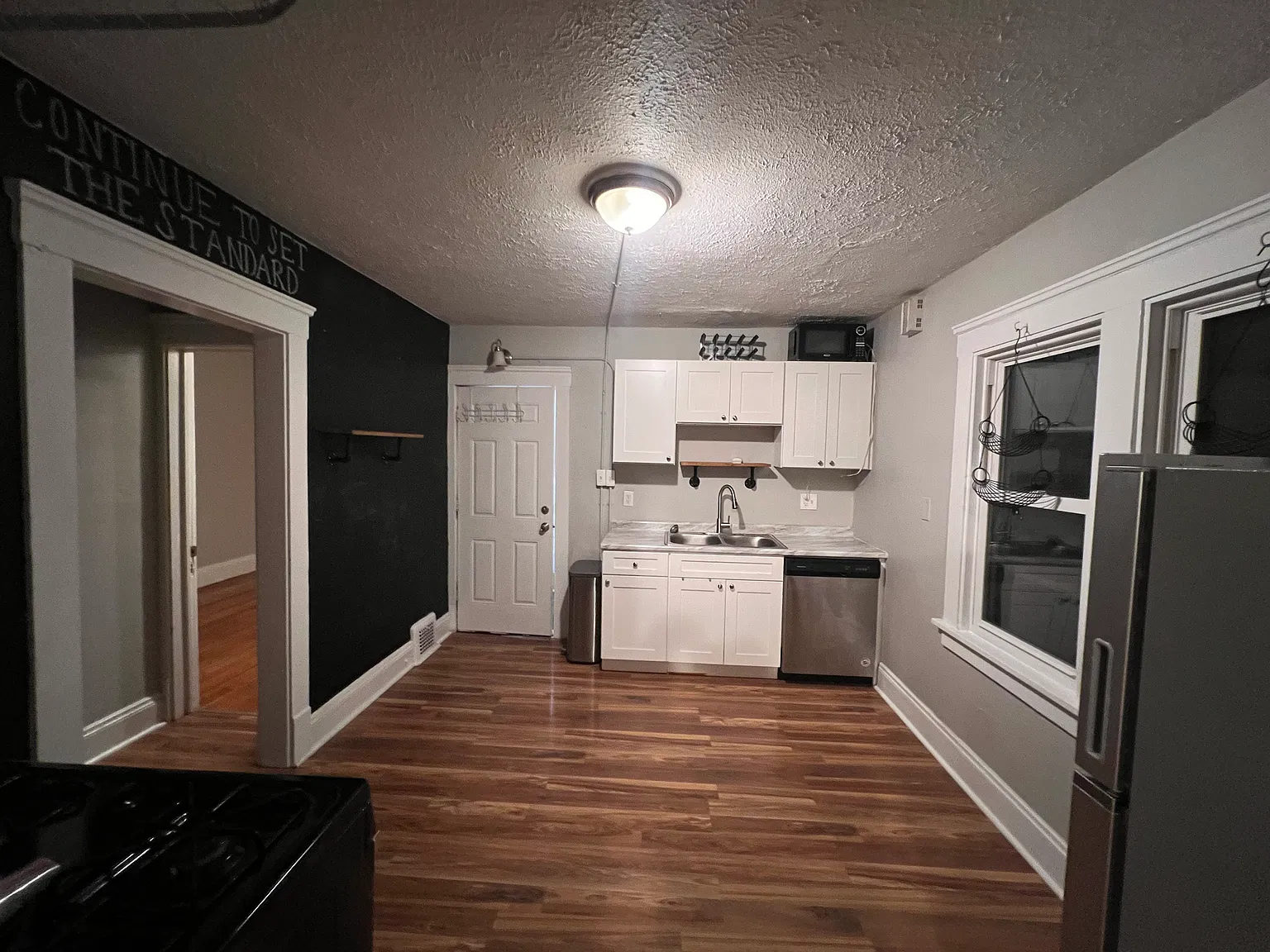 2 bed, 680 sqft, $950 — Photo 2