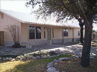 1st image of 1016 Ivy Dr