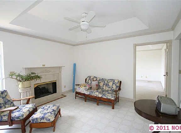 4th image of 1349 Forest Ln
