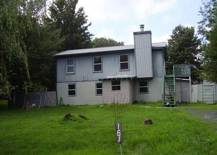 3 bedroom, 1 bath rental