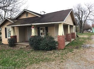 1004 Prospect St, High Point, NC 27260