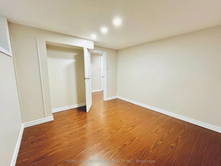 298 Empress Ave #BASEMENT — Photo 14
