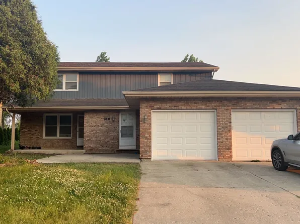 308 Maple St, Sugar Grove, IL 60554