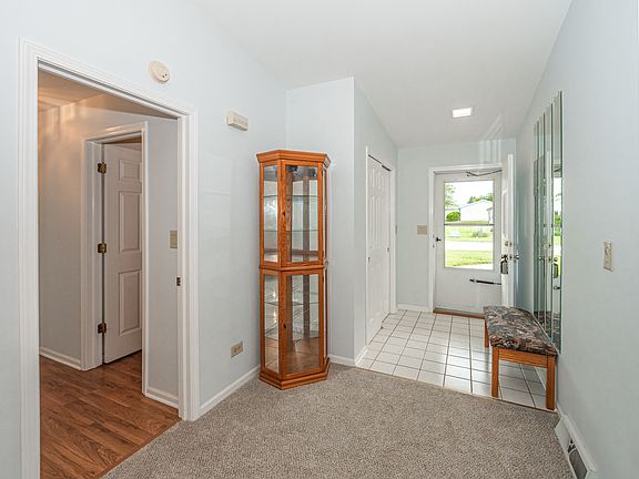 5th image of 332 Palomino Ct