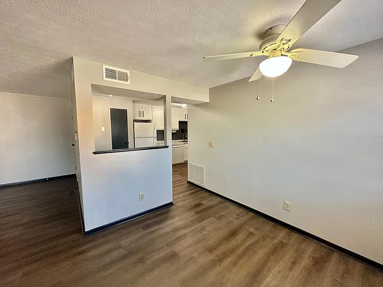 6485 Cheviot Rd #8 — Photo 5