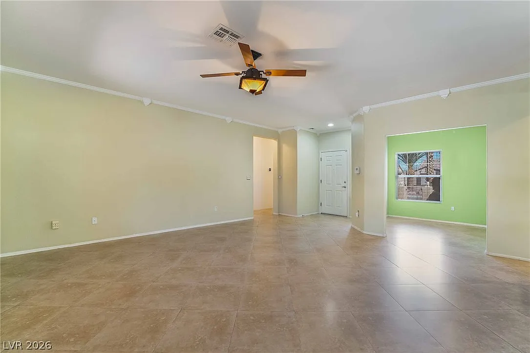 2 bed, 3.0 bath, 1616 sqft, $2,020 — Photo 2