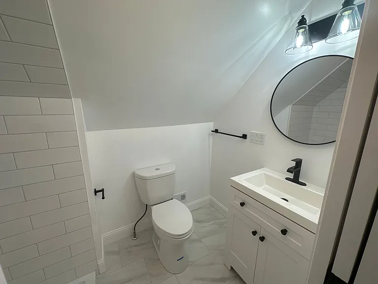 Worthington St 1445 HHR — Photo 20