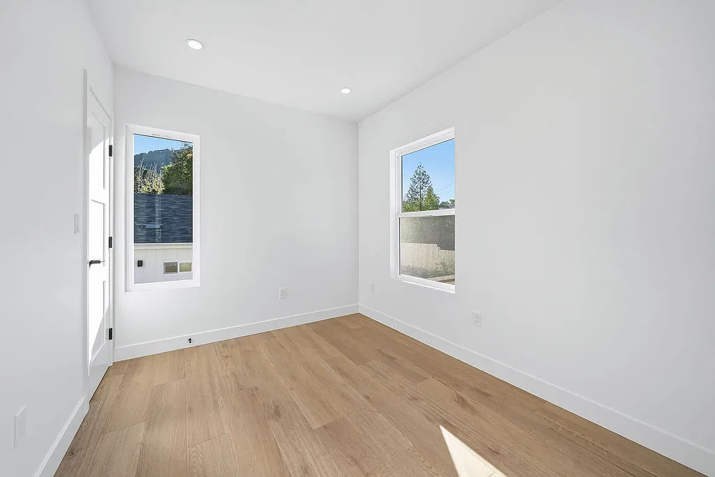 4 bed, $7,500 — Photo 4