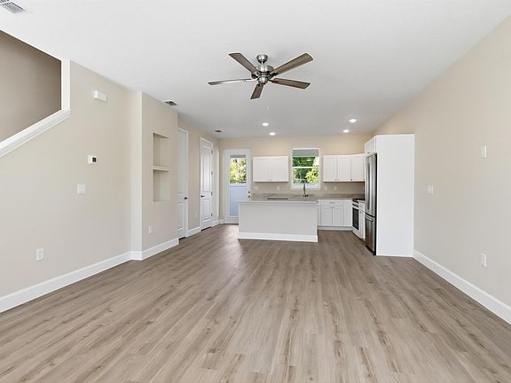 4th image of 216 S Florida Ave #7
