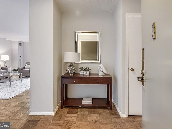 2nd image of 501 Slaters Ln APT 1002