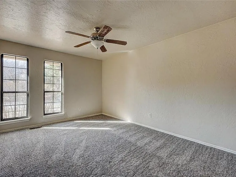 19804 Harness Ct — Photo 11
