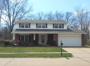 1362 Green Birch Dr, Fenton, MO