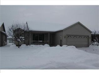 1922 Tea Rose Ln, Mishawaka, IN 46544