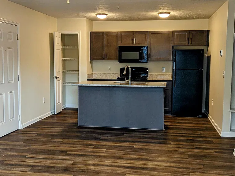 5205 Cooper Church Dr #101 — Photo 3