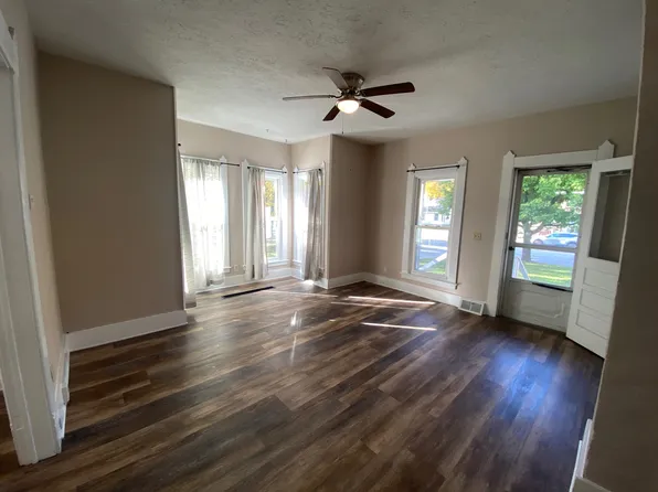 7681 Center St #1, Mentor, OH 44060