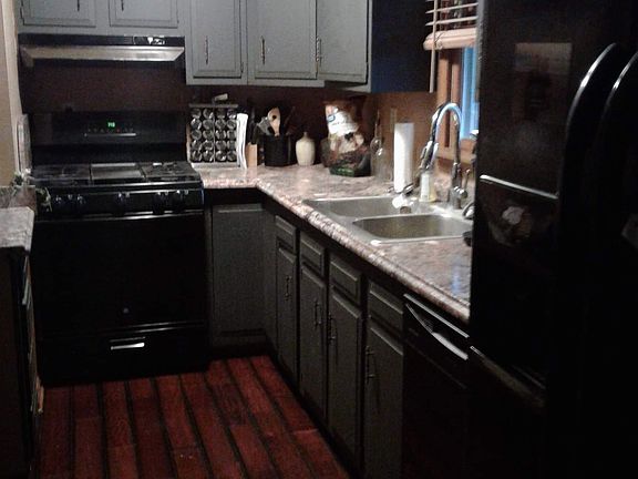 Kitchen,appliances under 5 y