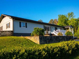 213 Overlake Dr, Inman, SC 29349