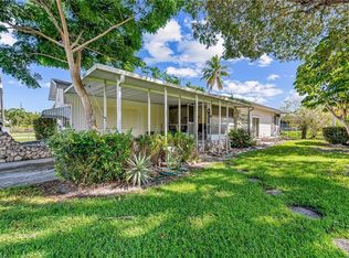 36 Ocho Rios St, Naples, FL 34114