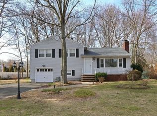 345 Summit Rd, Mountainside, NJ 07092