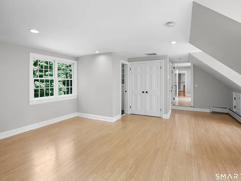 4 Wake Robin Rd — Photo 16