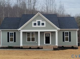 5386 Mountain Creek Rd, Green Bay, VA 23942