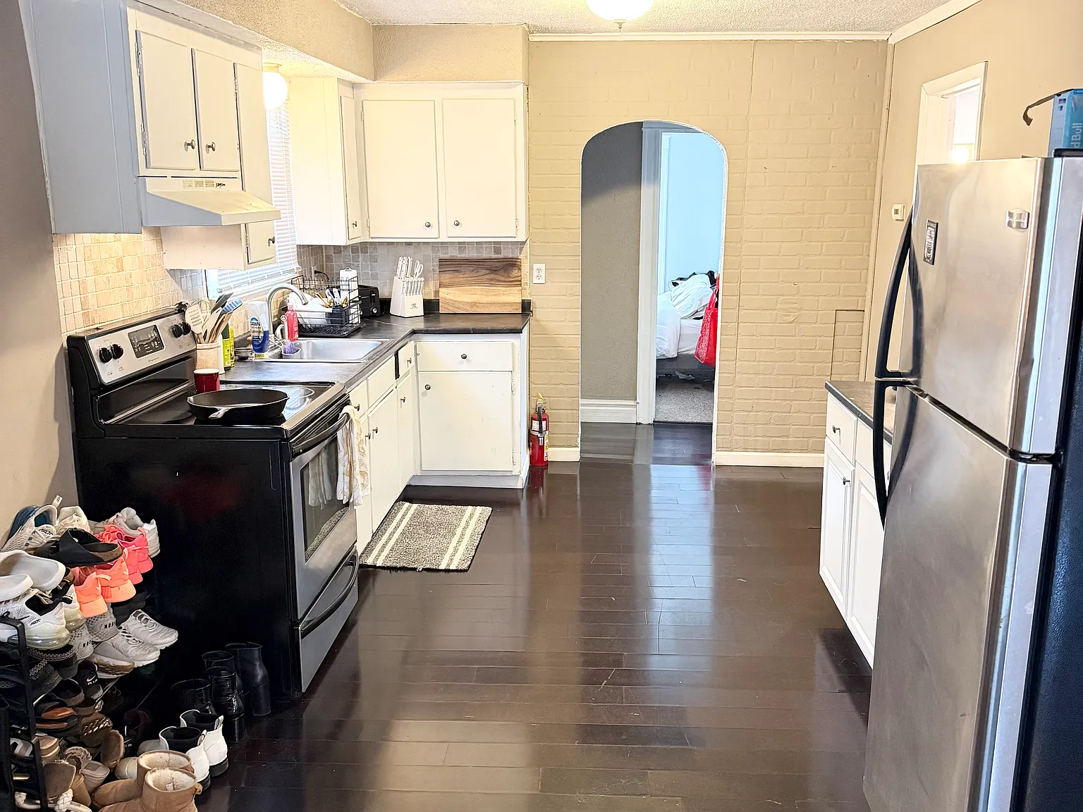 2 bed, 700 sqft, $950 — Photo 2