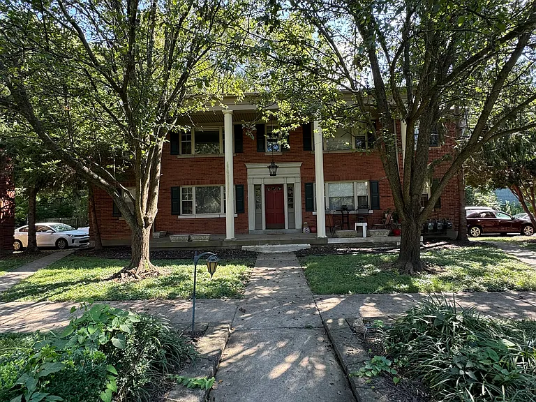 2464 Grinstead Dr #1 — Photo 22