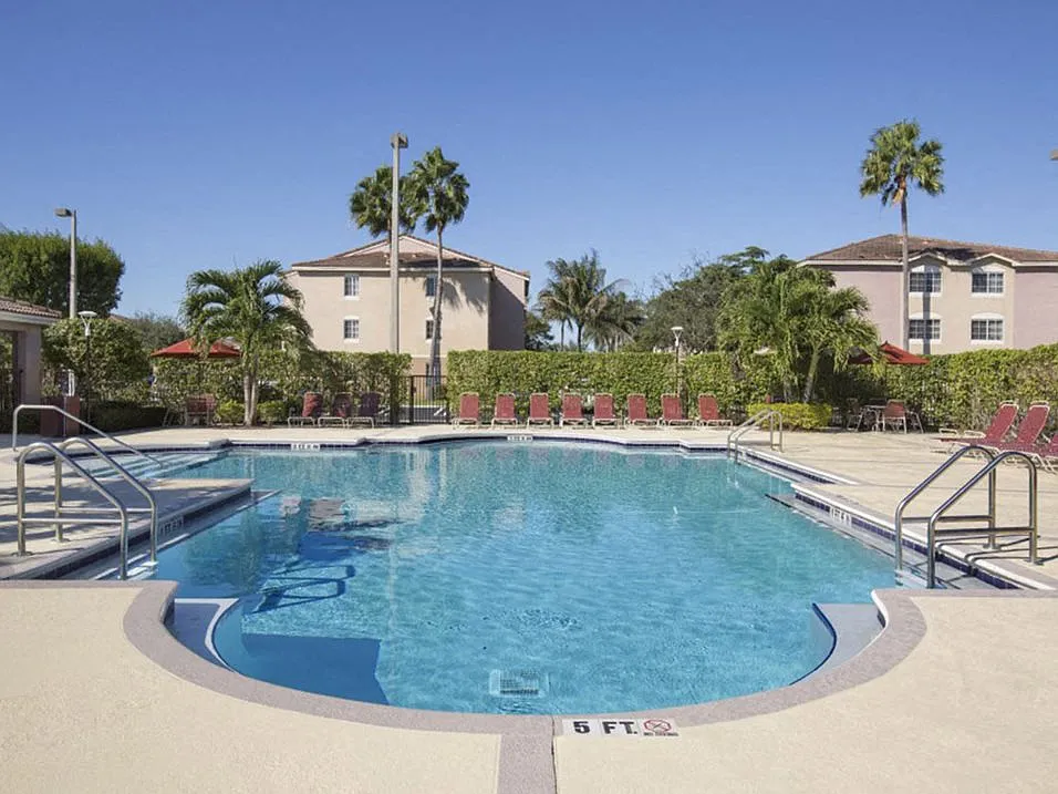 Doral Terrace