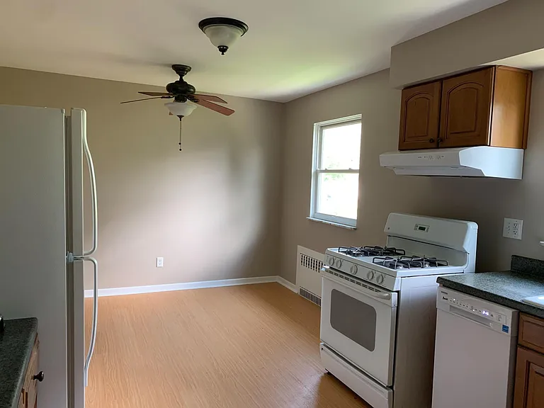 690 Hillside Ave #2 — Photo 6